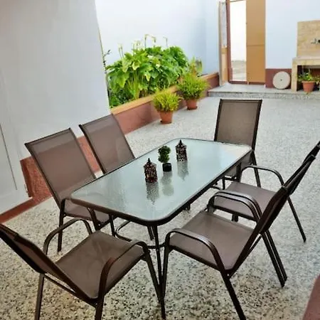 Afrodite's Traditional House بيت للعطل *